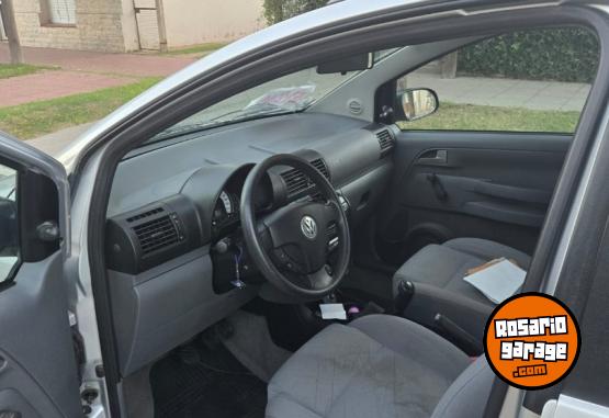 Autos - Volkswagen Suran confortline 2009 Nafta 200000Km - En Venta