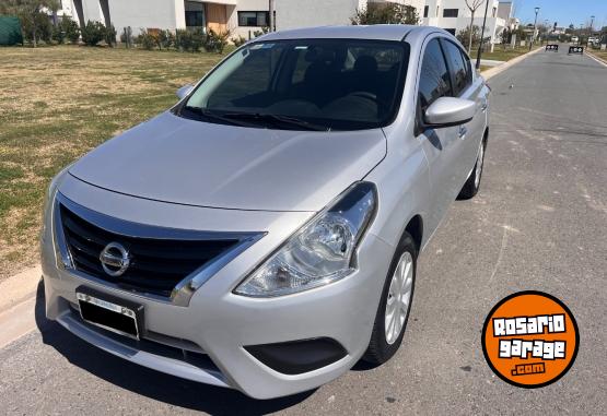 Autos - Nissan Versa 2015 Nafta 131500Km - En Venta