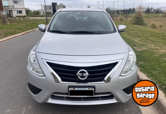 Autos - Nissan Versa 2015 Nafta 131500Km - En Venta