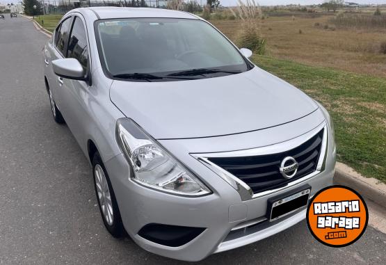 Autos - Nissan Versa 2015 Nafta 131500Km - En Venta