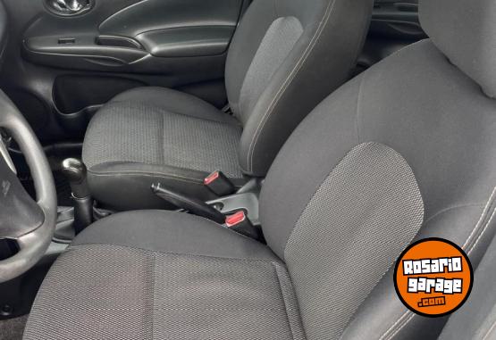 Autos - Nissan Versa 2015 Nafta 131500Km - En Venta