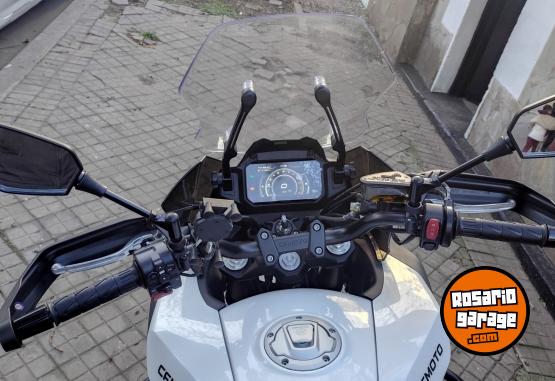Motos - CF 700 MT 2025 Nafta 1800Km - En Venta