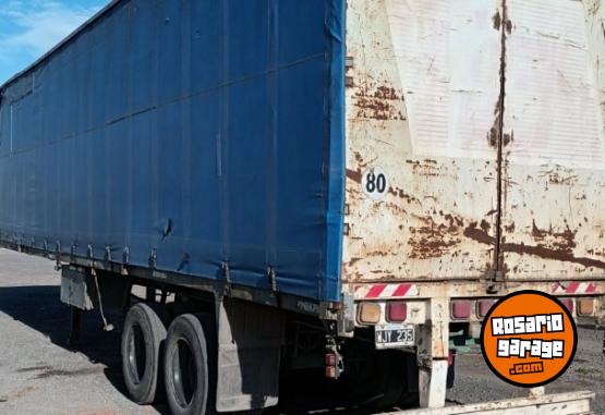 Camiones y Gr�as - Liquido semirremolque - En Venta