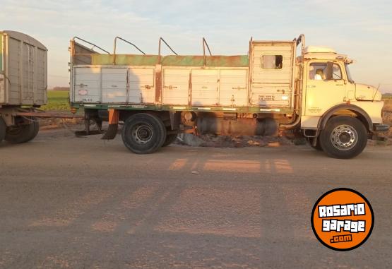Camiones y Grúas - Vendo 1518 mod 84 - En Venta