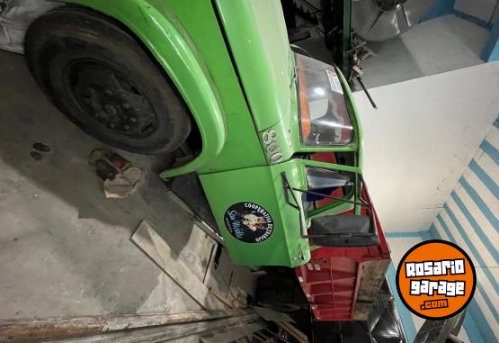 Camiones y Grúas - Dodge 500 motor perkins 300 - En Venta