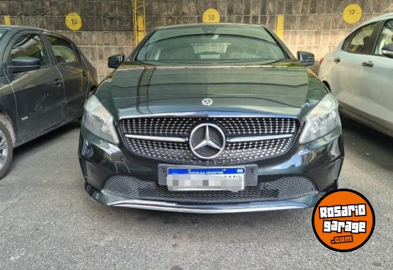 Autos - Mercedes Benz A200 servis oficiales per 2018 Nafta 98000Km - En Venta