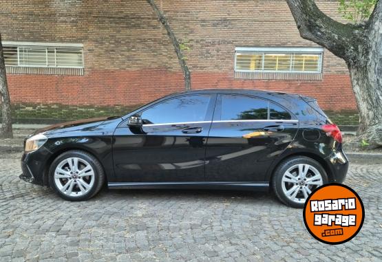 Autos - Mercedes Benz A200 servis oficiales per 2018 Nafta 98000Km - En Venta