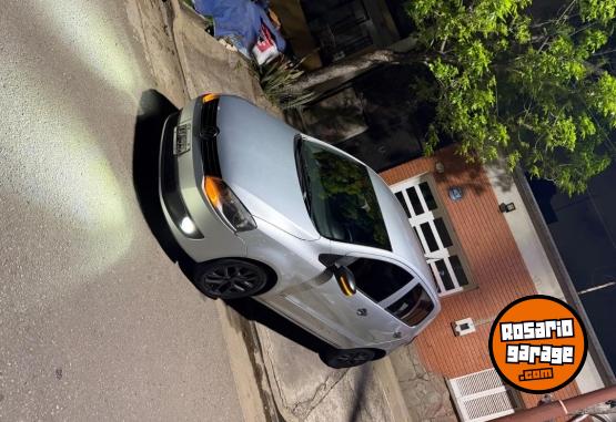 Autos - Volkswagen Fox 2011 Nafta 145500Km - En Venta