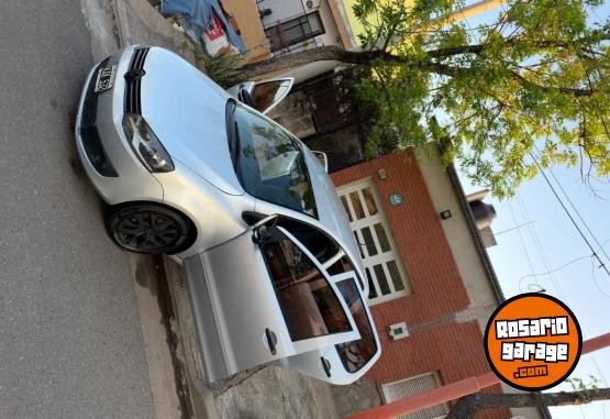 Autos - Volkswagen Fox 2011 Nafta 145500Km - En Venta