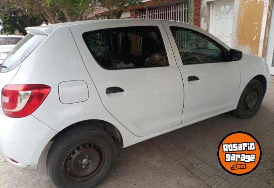 Autos - Renault Sandero 2017 Nafta 107000Km - En Venta