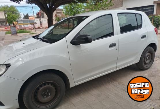 Autos - Renault Sandero 2017 Nafta 107000Km - En Venta