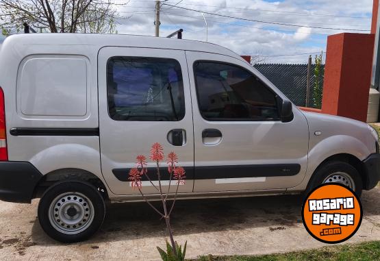 Utilitarios - Renault Kangoo 2015 Nafta 108000Km - En Venta