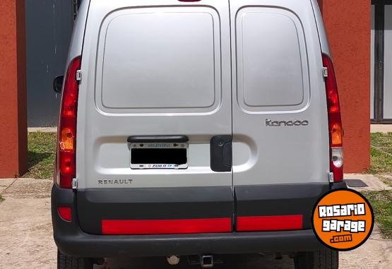 Utilitarios - Renault Kangoo 2015 Nafta 108000Km - En Venta