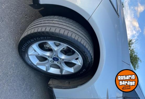 Autos - Ford Focus 2015 Nafta 89000Km - En Venta