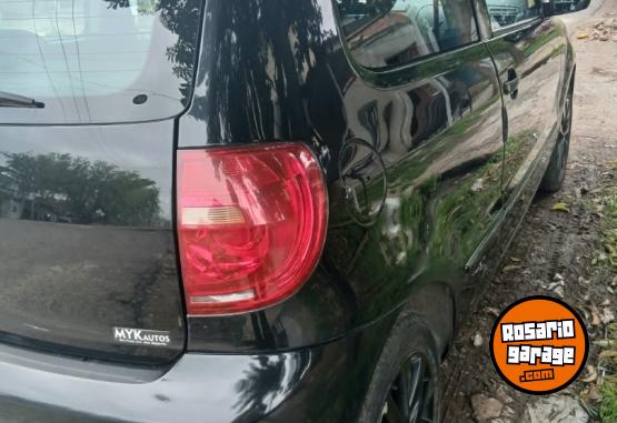 Autos - Volkswagen Fox 2010 Nafta 177000Km - En Venta
