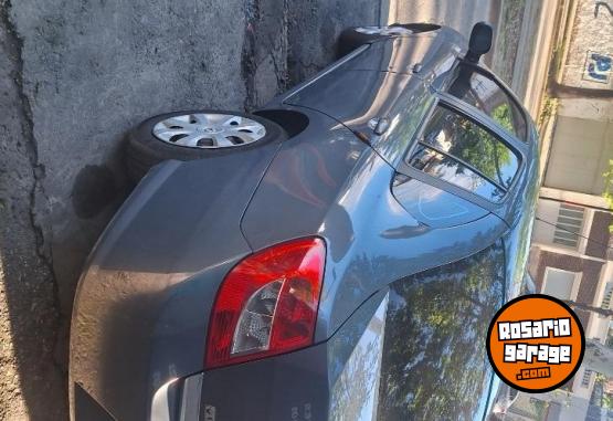 Autos - Renault Symbol 2010 Nafta  - En Venta