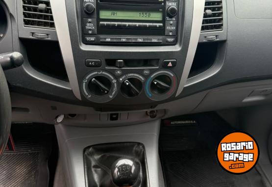 Camionetas - Toyota Hilux 3.0 Dc 4X2 Tdi Srv 2009 Nafta 404000Km - En Venta