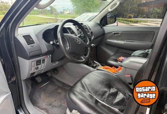 Camionetas - Toyota Hilux 3.0 Dc 4X2 Tdi Srv 2009 Nafta 404000Km - En Venta