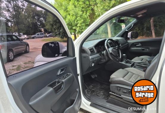 Camionetas - Volkswagen AMAROK V6 2023 Diesel 80000Km - En Venta
