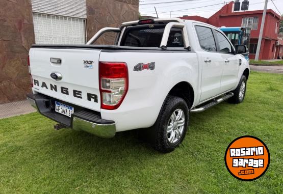 Camionetas - Ford Ranger xlt 2022 Diesel 180000Km - En Venta
