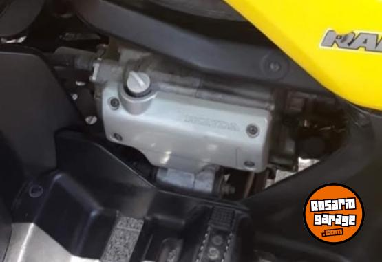 Cuatris y UTVs - Honda HONDA 350 PARRILLERO 2011 4000Km - En Venta