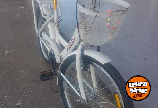 Deportes - vendo bici nena rod.20 - En Venta