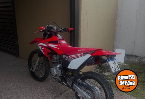 Motos - Honda XR 250 2017 Nafta 22700Km - En Venta