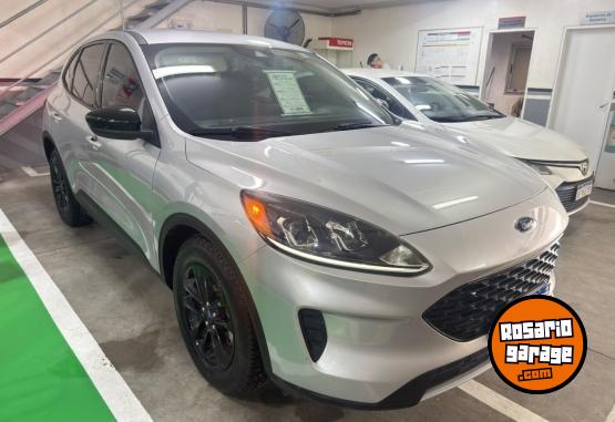 Camionetas - Ford Kuga 2.5 4x2 2020 Nafta 98896Km - En Venta