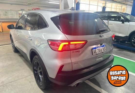 Camionetas - Ford Kuga 2.5 4x2 2020 Nafta 98896Km - En Venta