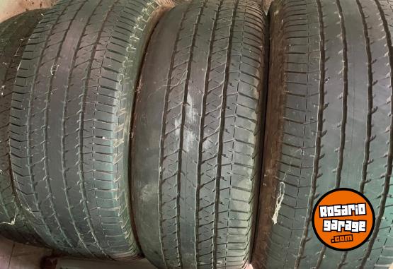 Accesorios para Autos - Neumáticos 225/45/17 y 265/60/18 - En Venta