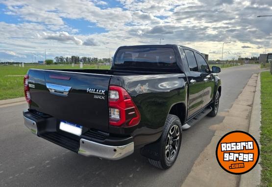 Camionetas - Toyota hilux 2023 Diesel 30700Km - En Venta