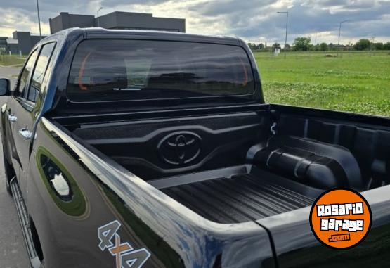 Camionetas - Toyota hilux 2023 Diesel 30700Km - En Venta