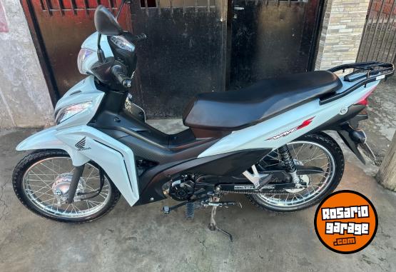 Motos - Honda Wave’s 2024 Nafta 5000Km - En Venta