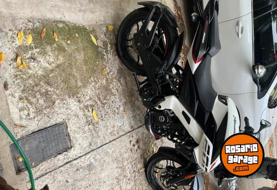 Motos - Bajaj Rouser ns 200 2024 Nafta 9000Km - En Venta