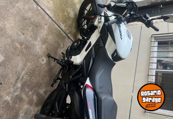 Motos - Bajaj Rouser ns 200 2024 Nafta 9000Km - En Venta