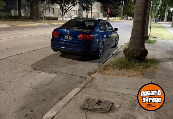 Autos - Volkswagen Vento 2012 Nafta 140000Km - En Venta