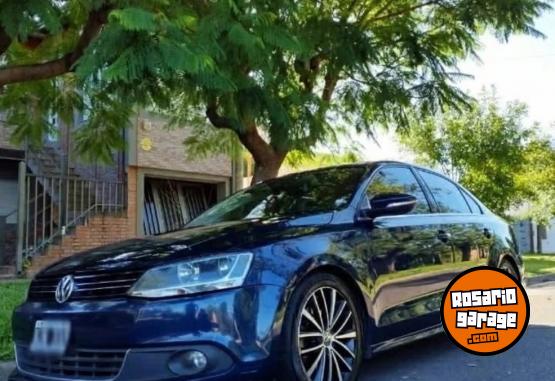 Autos - Volkswagen Vento 2012 Nafta 140000Km - En Venta