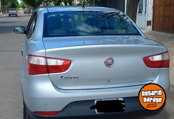 Autos - Fiat Grand Siena 1.4 2013 Nafta 85600Km - En Venta