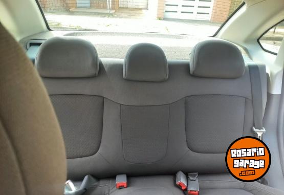 Autos - Fiat Grand Siena 1.4 2013 Nafta 85600Km - En Venta