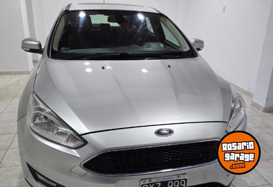 Autos - Ford Focus Se Plus 2015 Nafta 160000Km - En Venta
