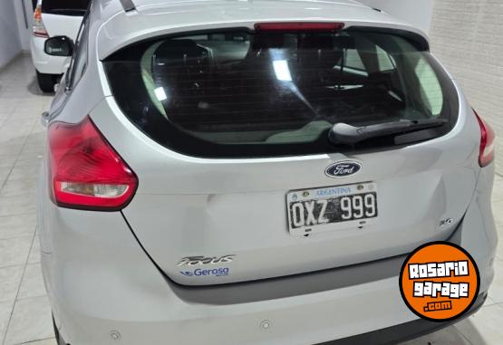 Autos - Ford Focus Se Plus 2015 Nafta 160000Km - En Venta