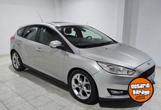 Autos - Ford Focus Se Plus 2015 Nafta 160000Km - En Venta