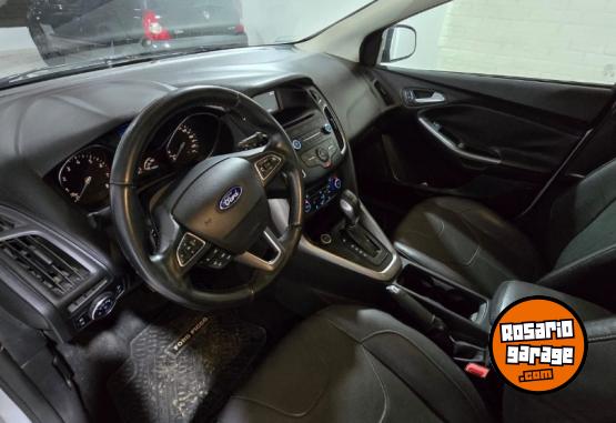 Autos - Ford Focus Se Plus 2015 Nafta 160000Km - En Venta
