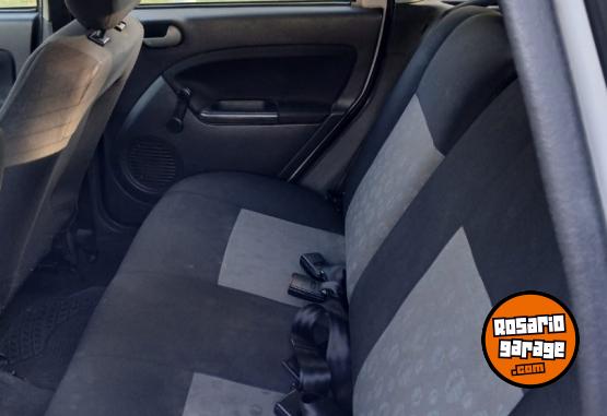 Autos - Ford Fiesta ambiente l�nea nue 2012 Nafta 125000Km - En Venta