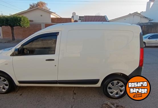 Utilitarios - Renault Kangoo 2019 GNC 157000Km - En Venta