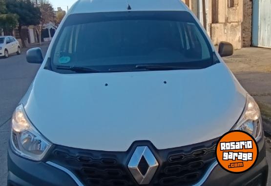 Utilitarios - Renault Kangoo 2019 GNC 157000Km - En Venta