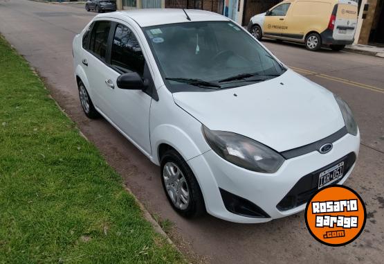 Autos - Ford Fiesta Max 2010 GNC 1Km - En Venta