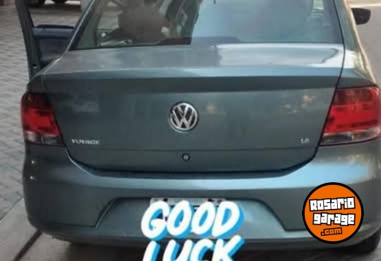 Autos - Volkswagen Voyage 2012 Nafta 178Km - En Venta