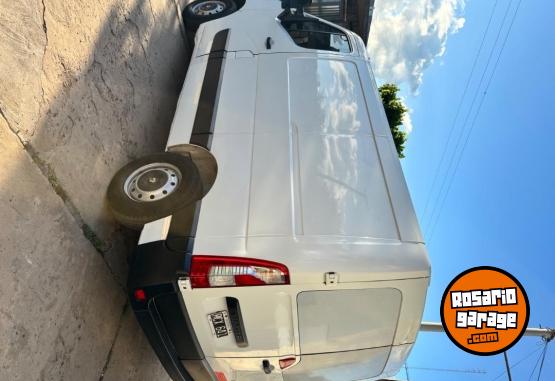 Utilitarios - Renault Máster furgón 2015 Diesel 293400Km - En Venta