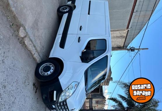 Utilitarios - Renault Máster furgón 2015 Diesel 293400Km - En Venta